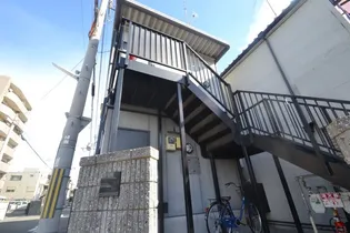 サンフォレスト岡【1階号室】の外観