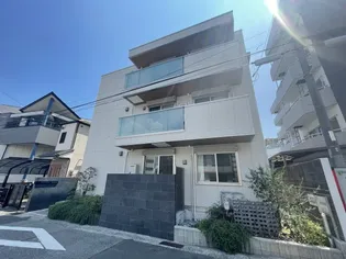 BOWLZ KOBE 兵庫町【3階】の外観