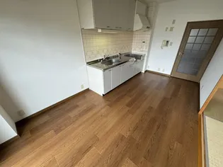 サンリッジ湊川【4階】の内装