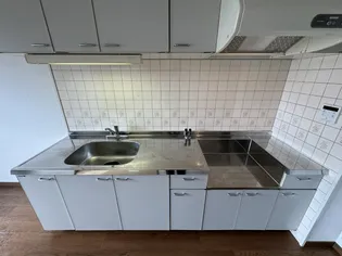 サンリッジ湊川【4階】のキッチン