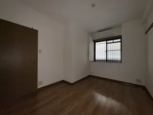 サンリッジ湊川【4階】の寝室