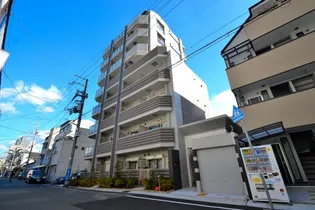レジデンス三宮東グルーブ【8階】の外観