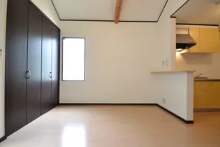 グランシャリオ山本通2【1階】の内装