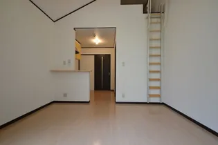 グランシャリオ山本通2【1階】の居間