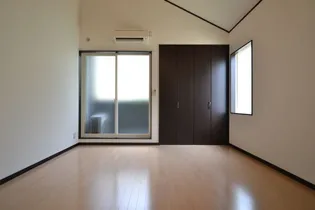 グランシャリオ山本通2【1階】の内装