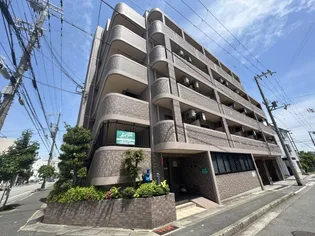 パインテール御影【3階】の外観