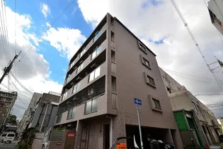 セゾン荒田【3階】の外観