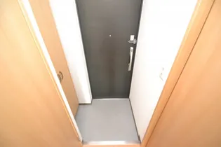 ラフィーノ山手【5階】の玄関