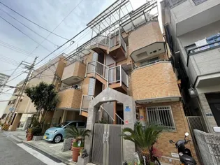 呉ビル【1階】の外観