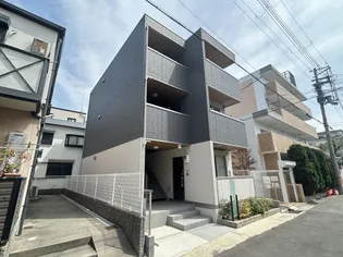 REVEURの画像