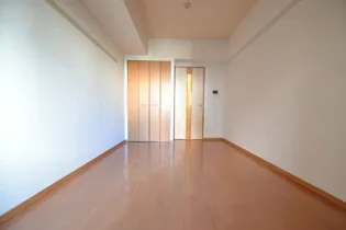 プレサンス神戸駅前グランツ【9階】の居間