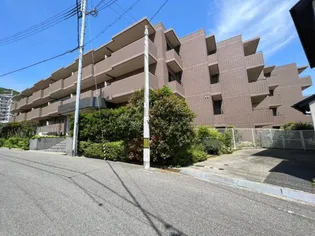 シュネルパーク・レジデンス【2階】の外観