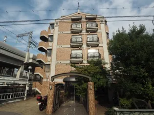 ドール魚崎【2階】の外観