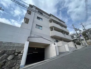 ベルロード六甲【3階】の外観