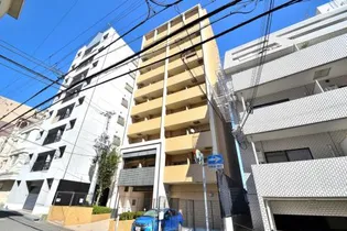 スワンズコート新神戸【7階】の外観