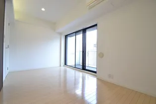 レジディア神戸元町【5階】の内装