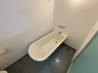 クレセンティア神戸・北野【2階】の風呂