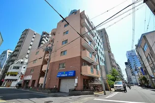 眺港苑【3階】の外観