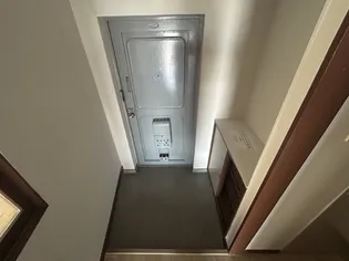 江南荘【4階】の玄関