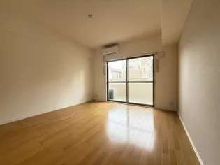 リブェール天城【1階】の居間