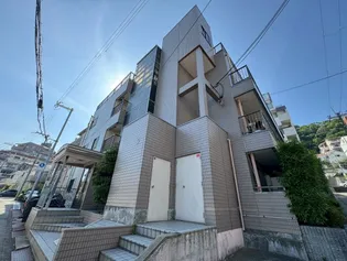 ロイヤルコート山本通【1階】の外観