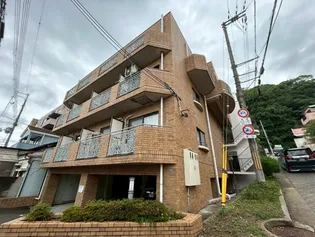 エスポワール諏訪山【3階】の外観