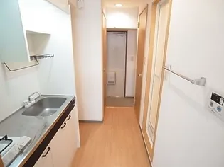 シャトラン弓木五番館【2階】の内装