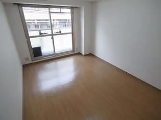 シャトラン弓木五番館【2階】の内装