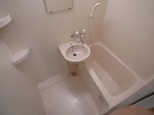 シャトラン弓木五番館【2階】の風呂