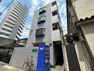 TORTE ARATA【1階】の外観