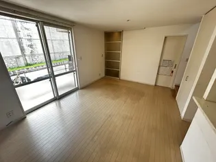 ガーデンコート西岡本の内装