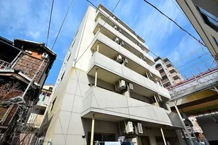 エストオージ【3階】の外観