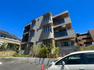 高倉山フラッツ【1階】の外観