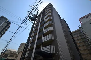 ワールドアイ神戸湊町【2階】の外観
