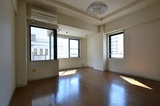 プリマベーラ神戸【2階】の内装