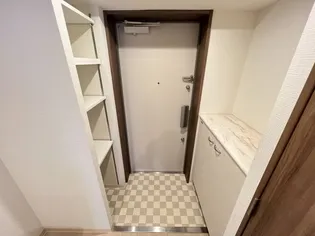 東灘OMパレス【2階】の玄関