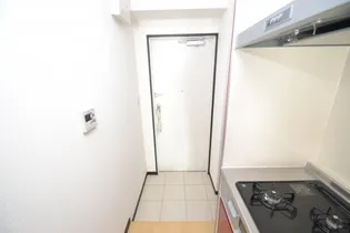 宝ビル【4階】の玄関