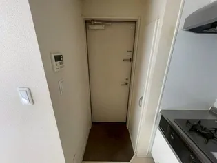 Reef【1階】の玄関