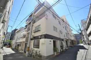 京屋ホームズ【3階】の外観