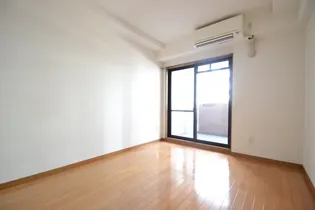 プレサンス新神戸【2階】の内装