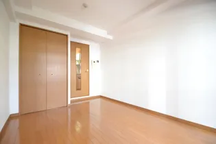 プレサンス新神戸【2階】の内装