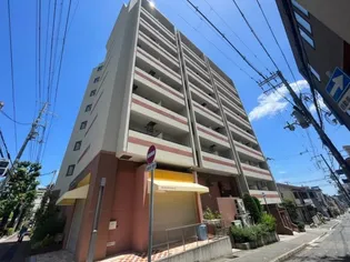 ベルフェリーク新神戸【2階】の外観