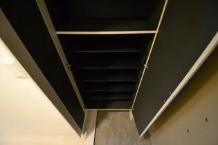 ボンニー元町【9階】の玄関