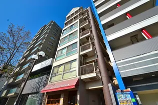 アルテスタ【2階】の外観