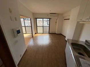 サンリッジ湊川【5階】の内装