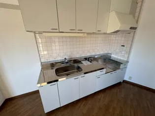 サンリッジ湊川【5階】のキッチン