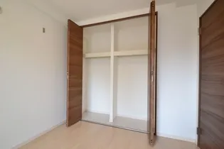 エムズレジデンス神戸【2階】の内装