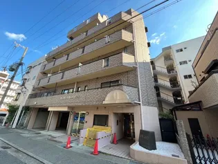 ウェルステイツ【5階】の外観