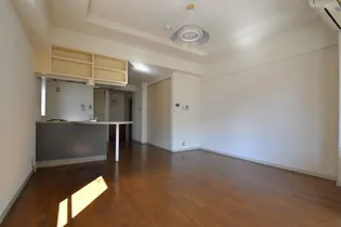 プリマベーラ神戸【2階】の内装