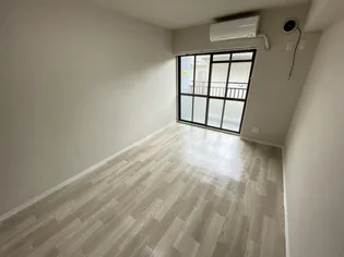 リアライズ本山【1階】の内装